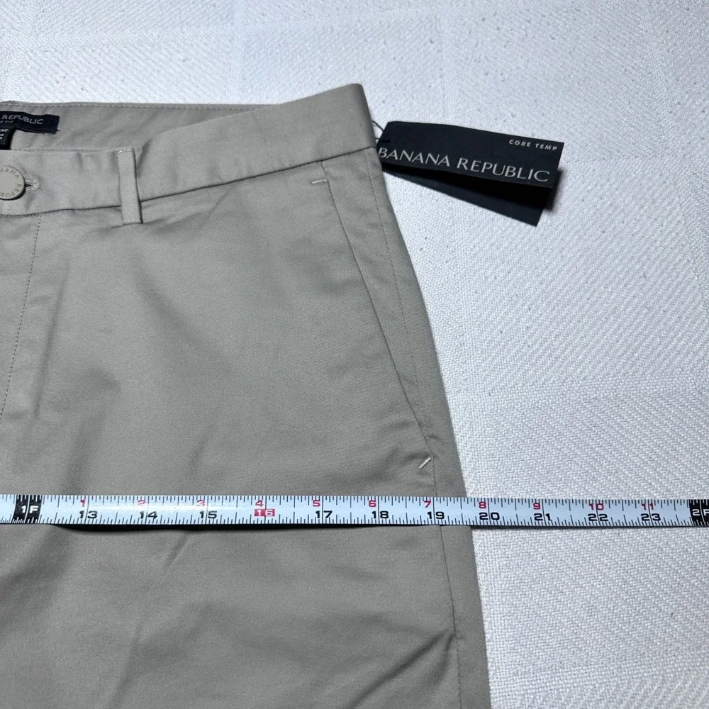 NEW Banana Republic Core Temp Chinos Mens 32x32 Slim Fit Smoked Taupe Tan Pants
